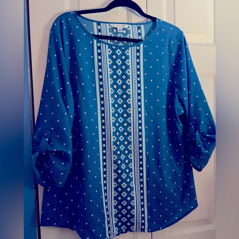 Ladies blue lightweight pullover, 3/4 sleeves